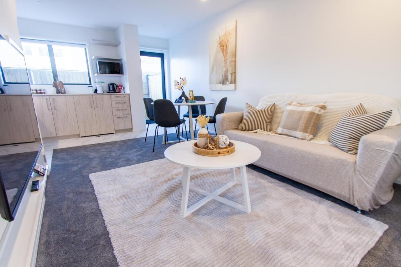 Stylish 2-Bedroom Haven Next To Hagley Park Christchurch Buitenkant foto