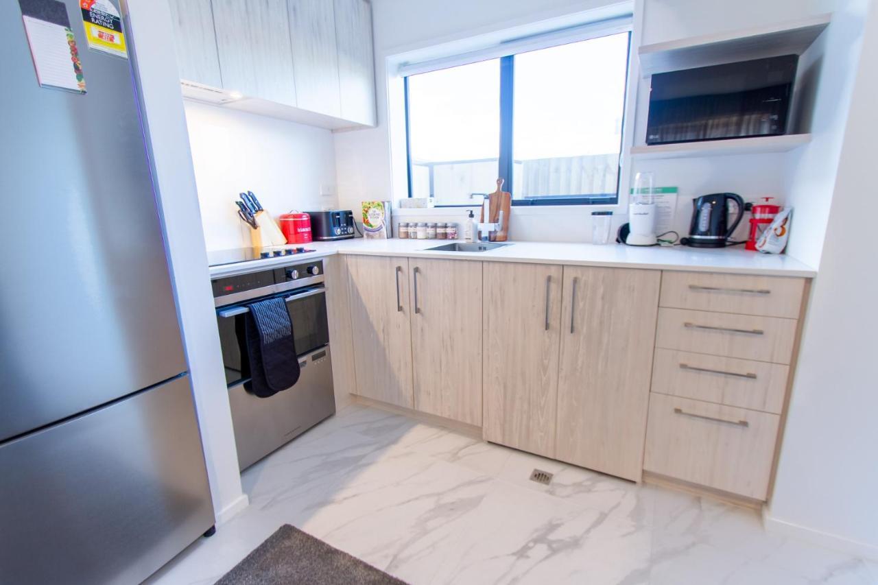 Stylish 2-Bedroom Haven Next To Hagley Park Christchurch Buitenkant foto