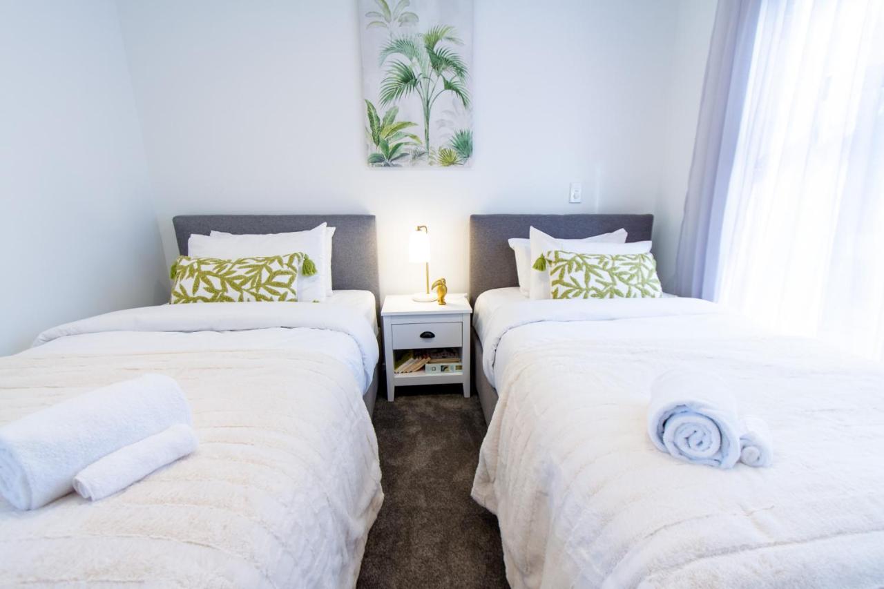 Stylish 2-Bedroom Haven Next To Hagley Park Christchurch Buitenkant foto