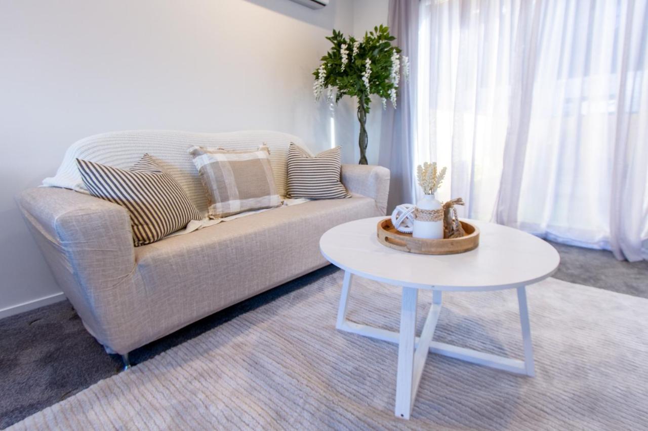 Stylish 2-Bedroom Haven Next To Hagley Park Christchurch Buitenkant foto