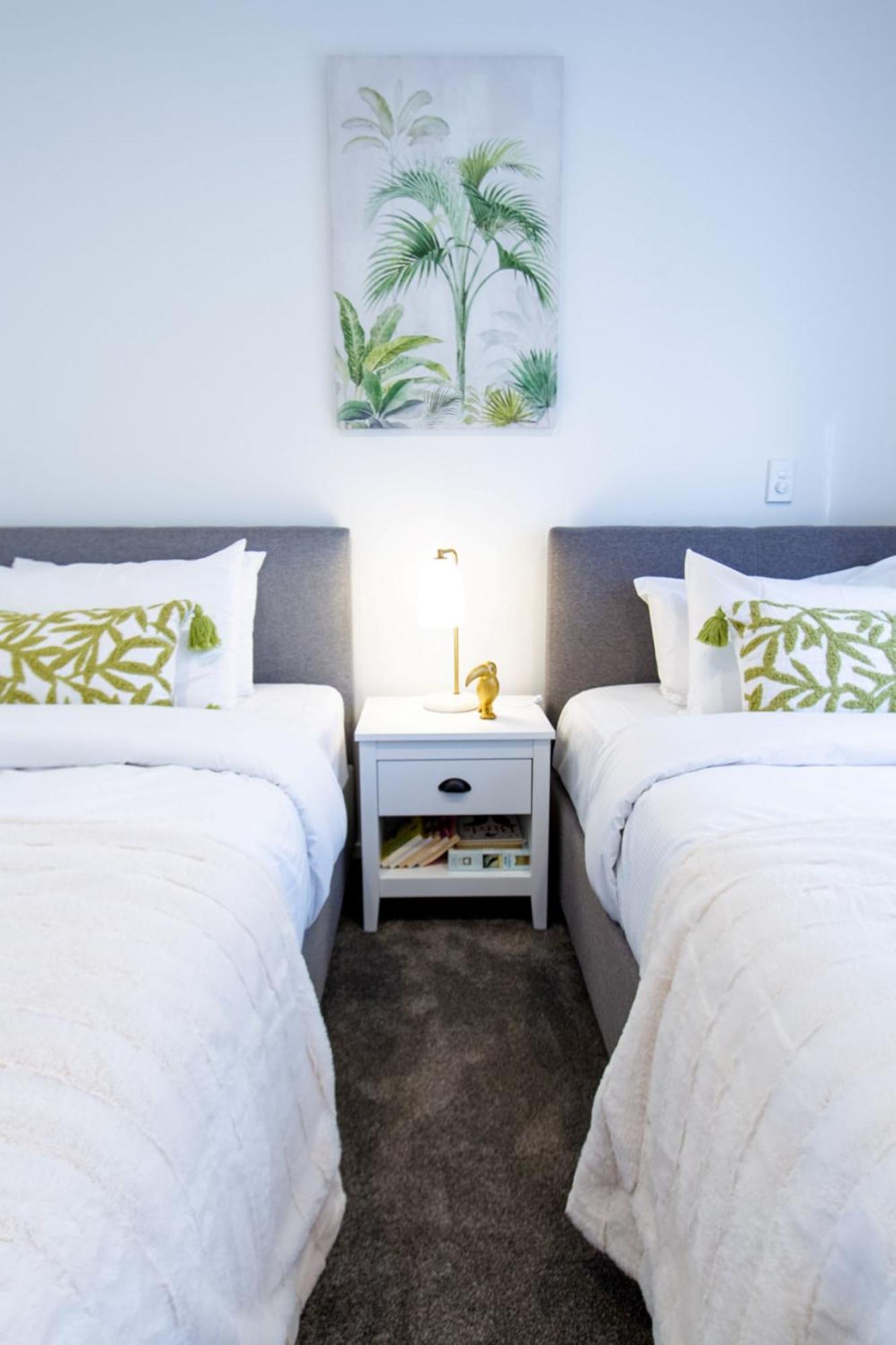 Stylish 2-Bedroom Haven Next To Hagley Park Christchurch Buitenkant foto