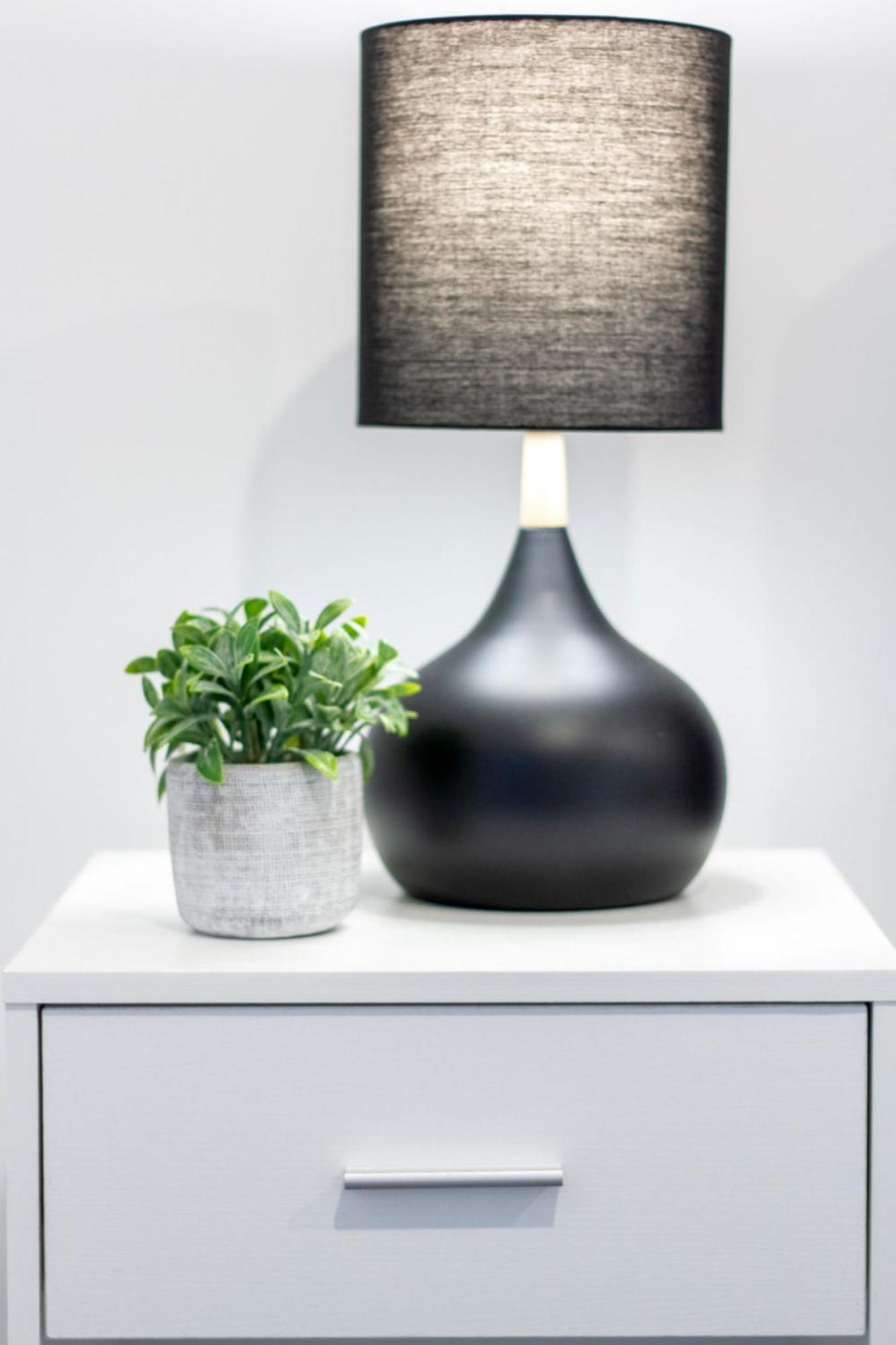 Stylish 2-Bedroom Haven Next To Hagley Park Christchurch Buitenkant foto