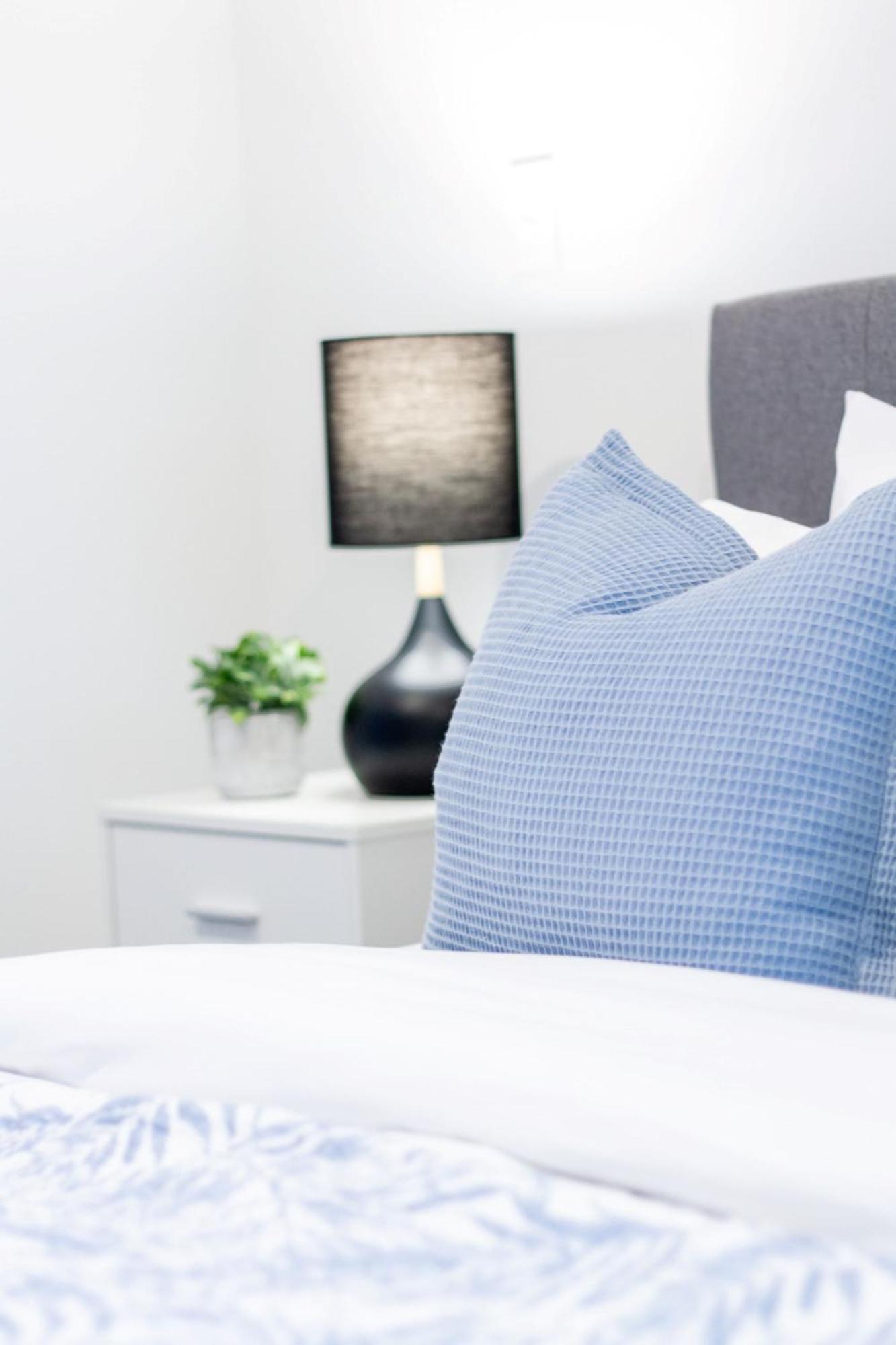 Stylish 2-Bedroom Haven Next To Hagley Park Christchurch Buitenkant foto